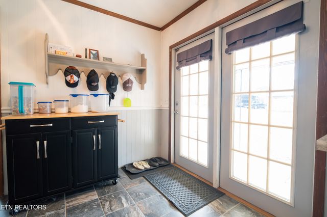 408 Shady Oaks Drive, Spencer, TN 38585