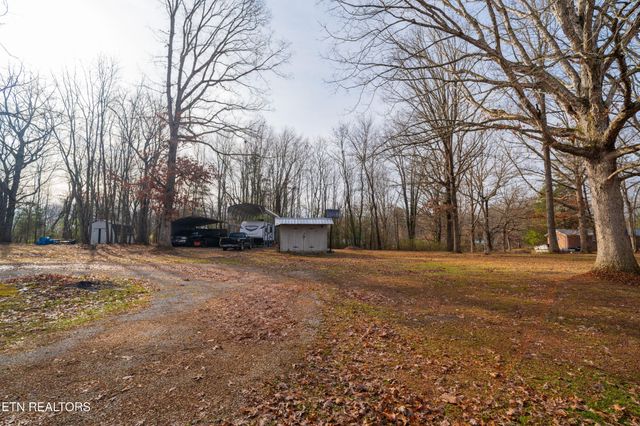 408 Shady Oaks Drive, Spencer, TN 38585