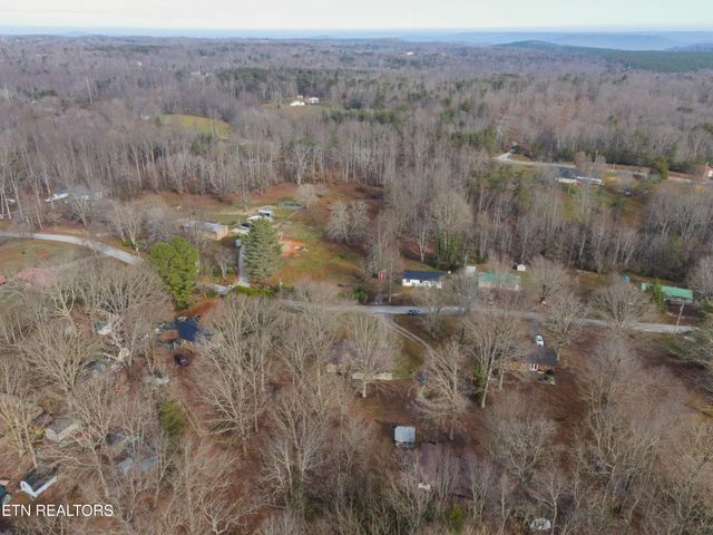 408 Shady Oaks Drive, Spencer, TN 38585