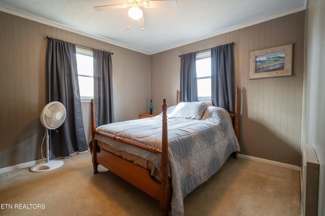 408 Shady Oaks Drive, Spencer, TN 38585