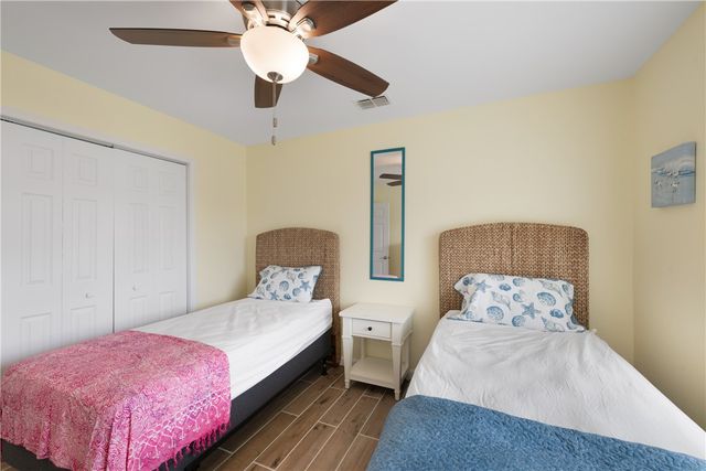 1129 S Eleventh St 12, Port Aransas, TX 78373