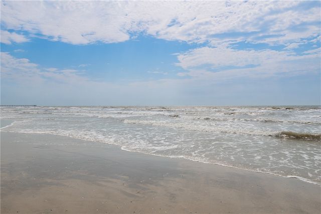 1129 S Eleventh St 12, Port Aransas, TX 78373