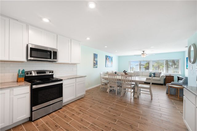 1129 S Eleventh St 12, Port Aransas, TX 78373