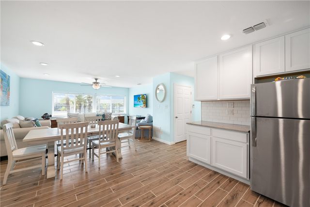 1129 S Eleventh St 12, Port Aransas, TX 78373