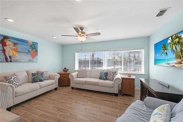 1129 S Eleventh St 12, Port Aransas, TX 78373