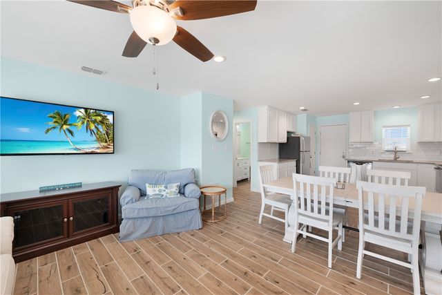 1129 S Eleventh St 12, Port Aransas, TX 78373