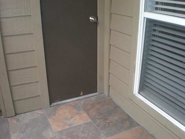 10047 Westpark Drive 9, Houston, TX 77042