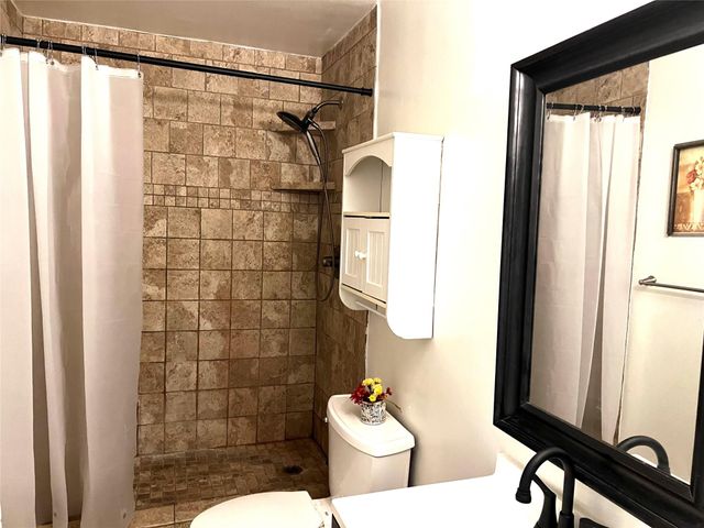 10047 Westpark Drive 9, Houston, TX 77042