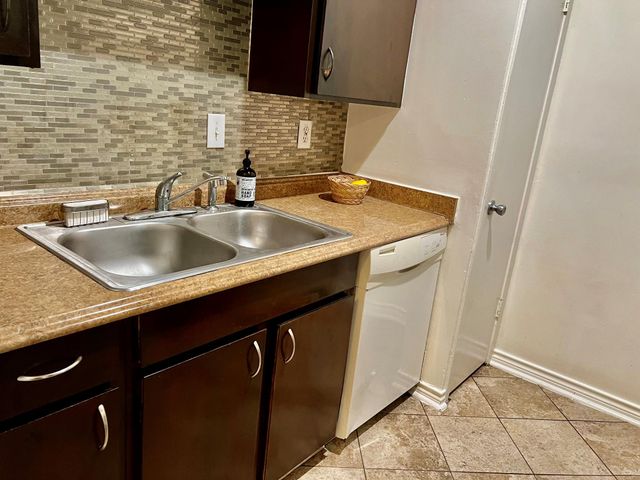 10047 Westpark Drive 9, Houston, TX 77042