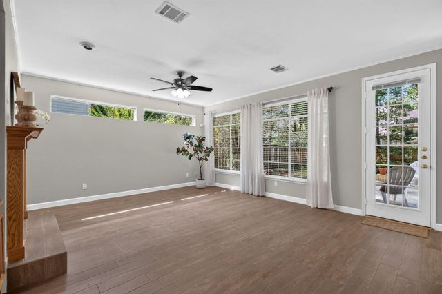 14 Treescape Circle, The Woodlands, TX 77381