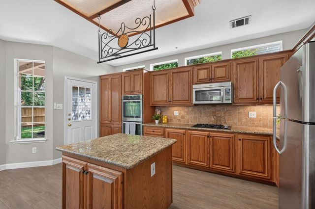14 Treescape Circle, The Woodlands, TX 77381