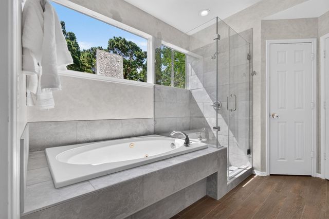 14 Treescape Circle, The Woodlands, TX 77381