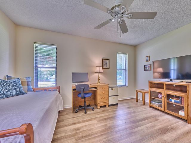 9901 SE Little Club Way N, Tequesta, FL 33469