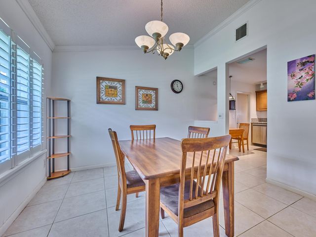 9901 SE Little Club Way N, Tequesta, FL 33469