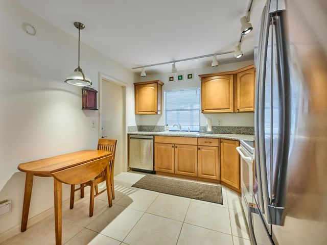 9901 SE Little Club Way N, Tequesta, FL 33469