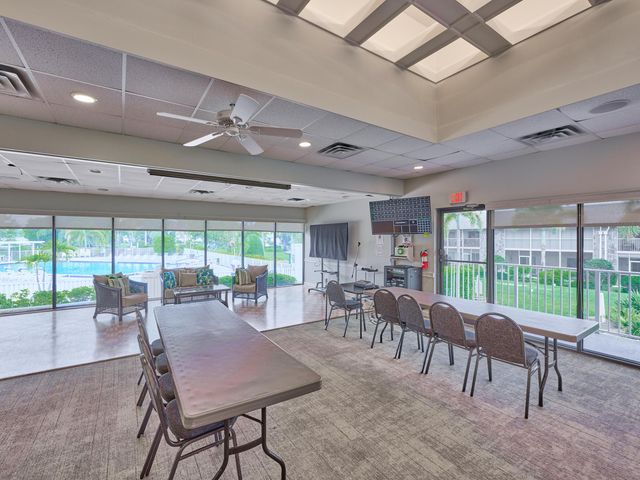 9901 SE Little Club Way N, Tequesta, FL 33469