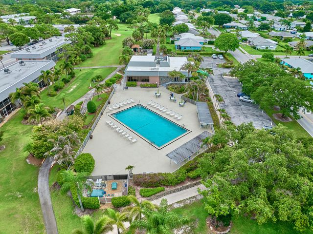 9901 SE Little Club Way N, Tequesta, FL 33469