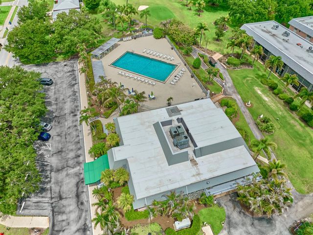 9901 SE Little Club Way N, Tequesta, FL 33469