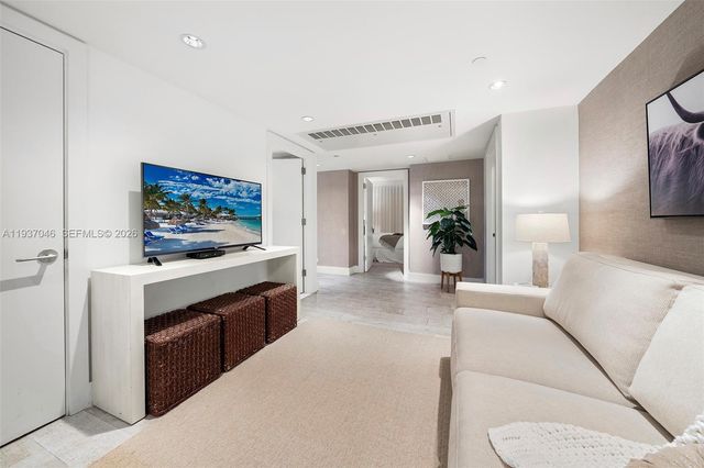 102 24th Street 1207, Miami Beach, FL 33139