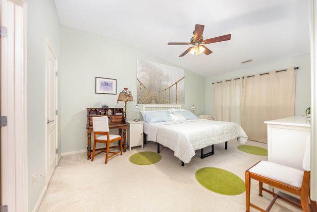 568 Riversbreeze Drive, Ludlow, KY 41016