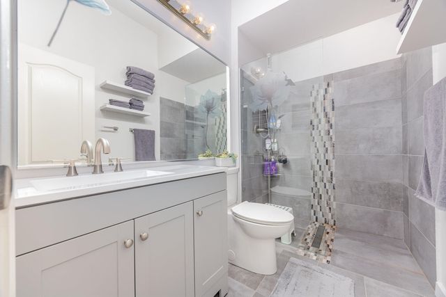 568 Riversbreeze Drive, Ludlow, KY 41016