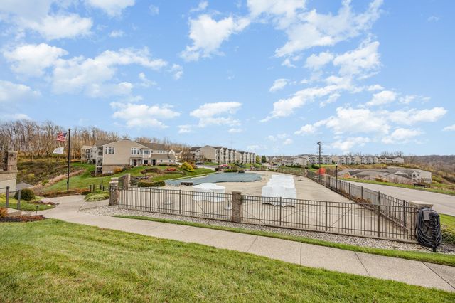 568 Riversbreeze Drive, Ludlow, KY 41016