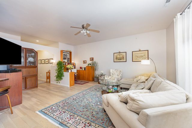 568 Riversbreeze Drive, Ludlow, KY 41016