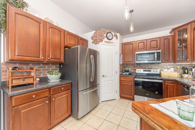 568 Riversbreeze Drive, Ludlow, KY 41016