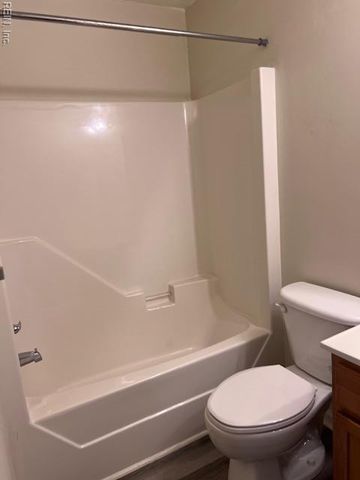 8 Cannonball CIR, Hampton, VA 23669