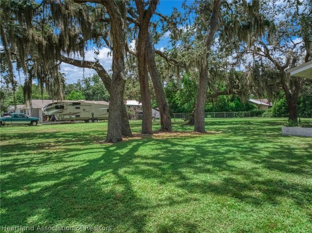 1304 Nahaw Avenue, Sebring, FL 33870