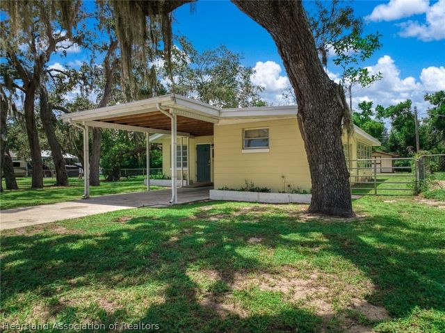 1304 Nahaw Avenue, Sebring, FL 33870