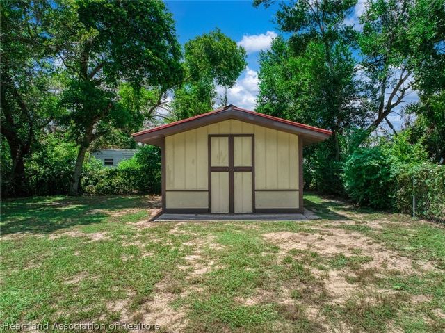 1304 Nahaw Avenue, Sebring, FL 33870