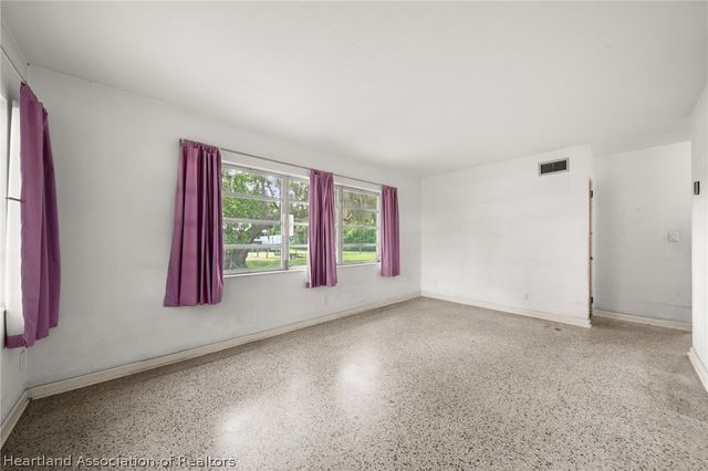 1304 Nahaw Avenue, Sebring, FL 33870