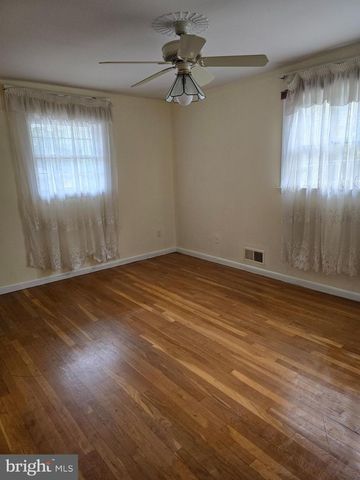 11902 UH ENID DR, Potomac, MD 20854