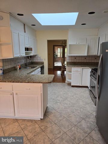 11902 UH ENID DR, Potomac, MD 20854