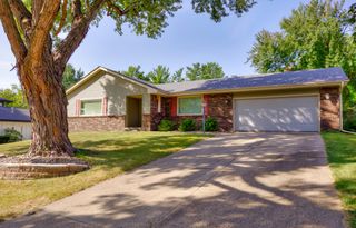 3808 Mary Lynn Drive, Urbandale, IA 50322