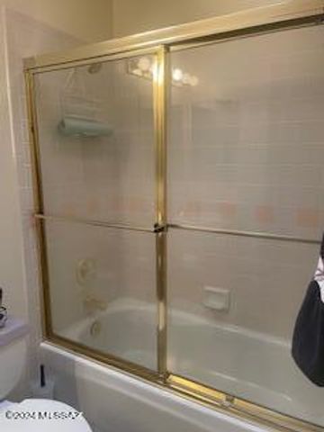 8601 N Johnny Miller Drive, Tucson, AZ 85704