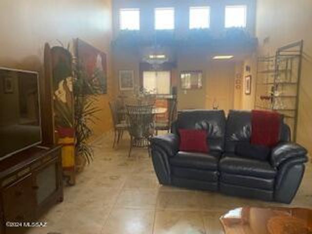 8601 N Johnny Miller Drive, Tucson, AZ 85704