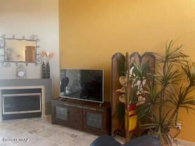 8601 N Johnny Miller Drive, Tucson, AZ 85704