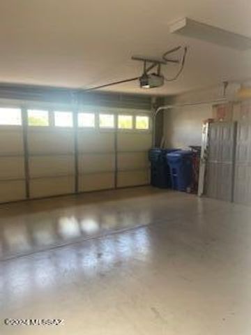 8601 N Johnny Miller Drive, Tucson, AZ 85704