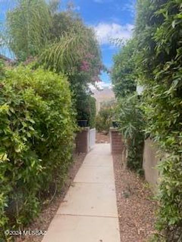 8601 N Johnny Miller Drive, Tucson, AZ 85704