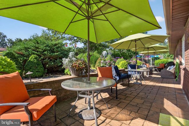 16 HOWARD DR, East Berlin, PA 17316