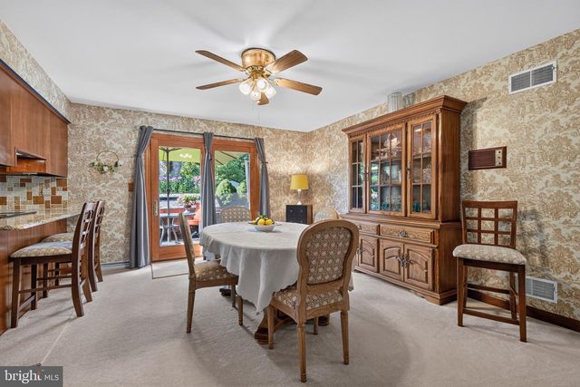 16 HOWARD DR, East Berlin, PA 17316
