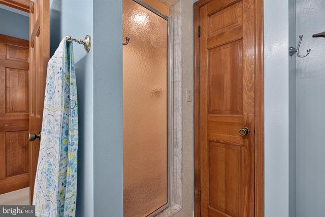 16 HOWARD DR, East Berlin, PA 17316