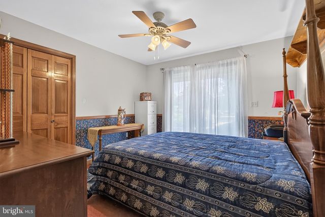 16 HOWARD DR, East Berlin, PA 17316