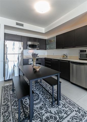 90 SW 3rd St 1611, Miami, FL 33130