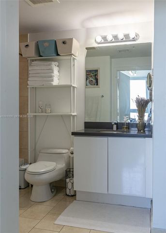 90 SW 3rd St 1611, Miami, FL 33130