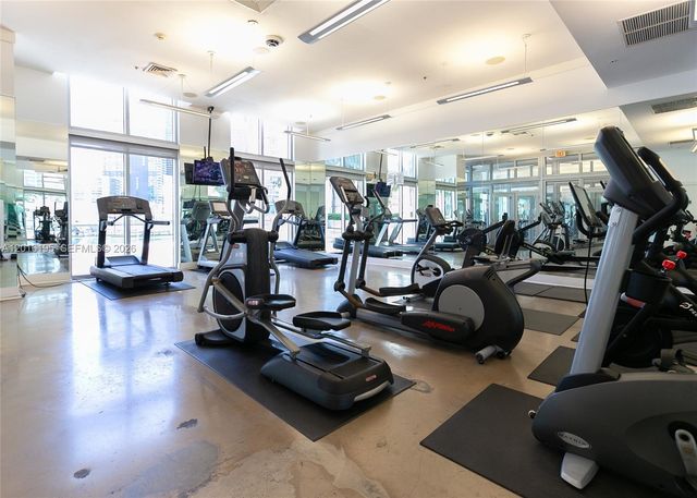 90 SW 3rd St 1611, Miami, FL 33130