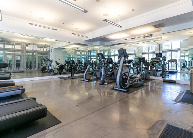 90 SW 3rd St 1611, Miami, FL 33130