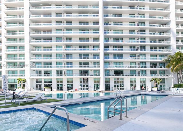 90 SW 3rd St 1611, Miami, FL 33130